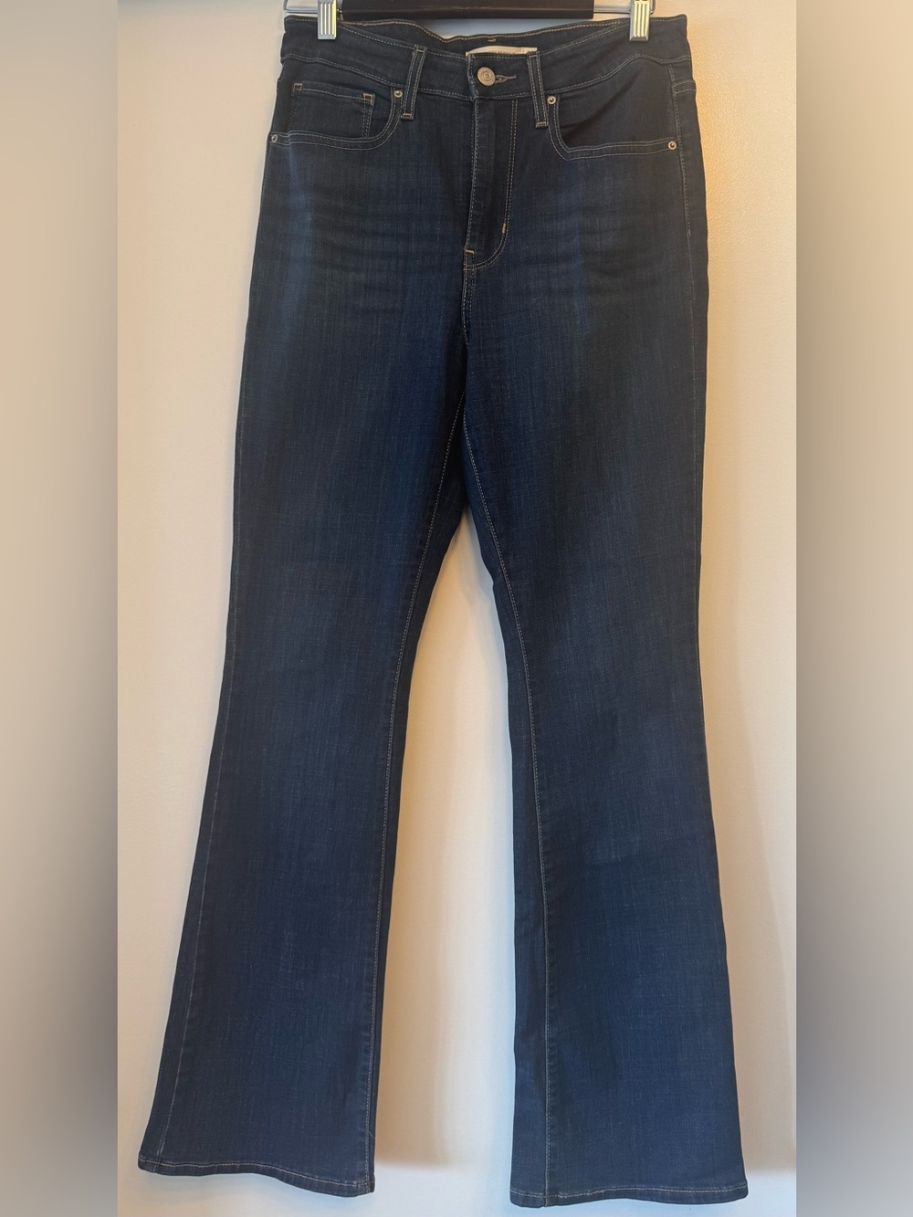 Levi’s 725 High Rise Bootcut Jean - Dark Indigo colour - Size 30